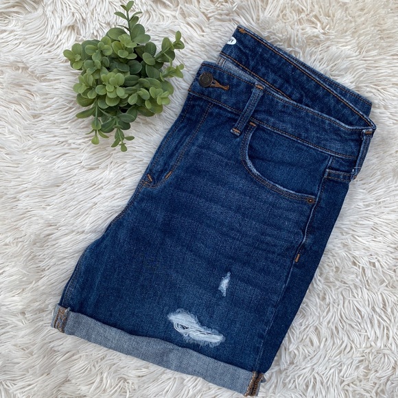 Old Navy Mid Rise Jean Shorts 💗 Dark Wash - Picture 5 of 13